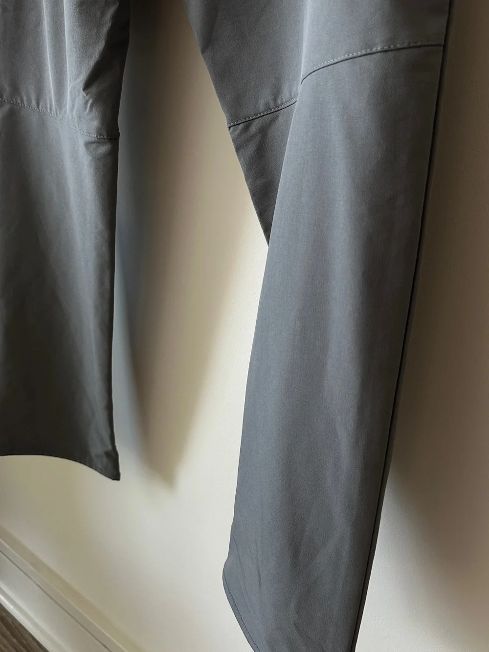 Banana Republic Men's Gray Performance Joggers